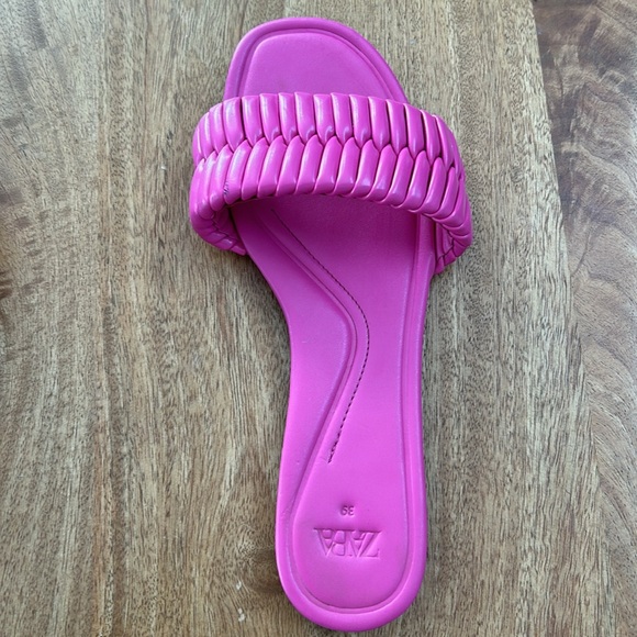 Zara Flat Sandals - Picture 4 of 7